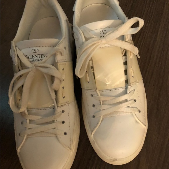 Valentino Sneakers With Box - Picture 2 of 4